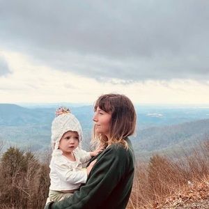 Meet your Posher, Della